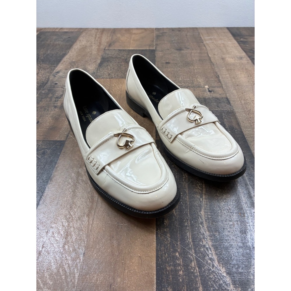 Kate Spade Kait Metal Spade Loafer Womens 8B Parchment White Patent Leather Good